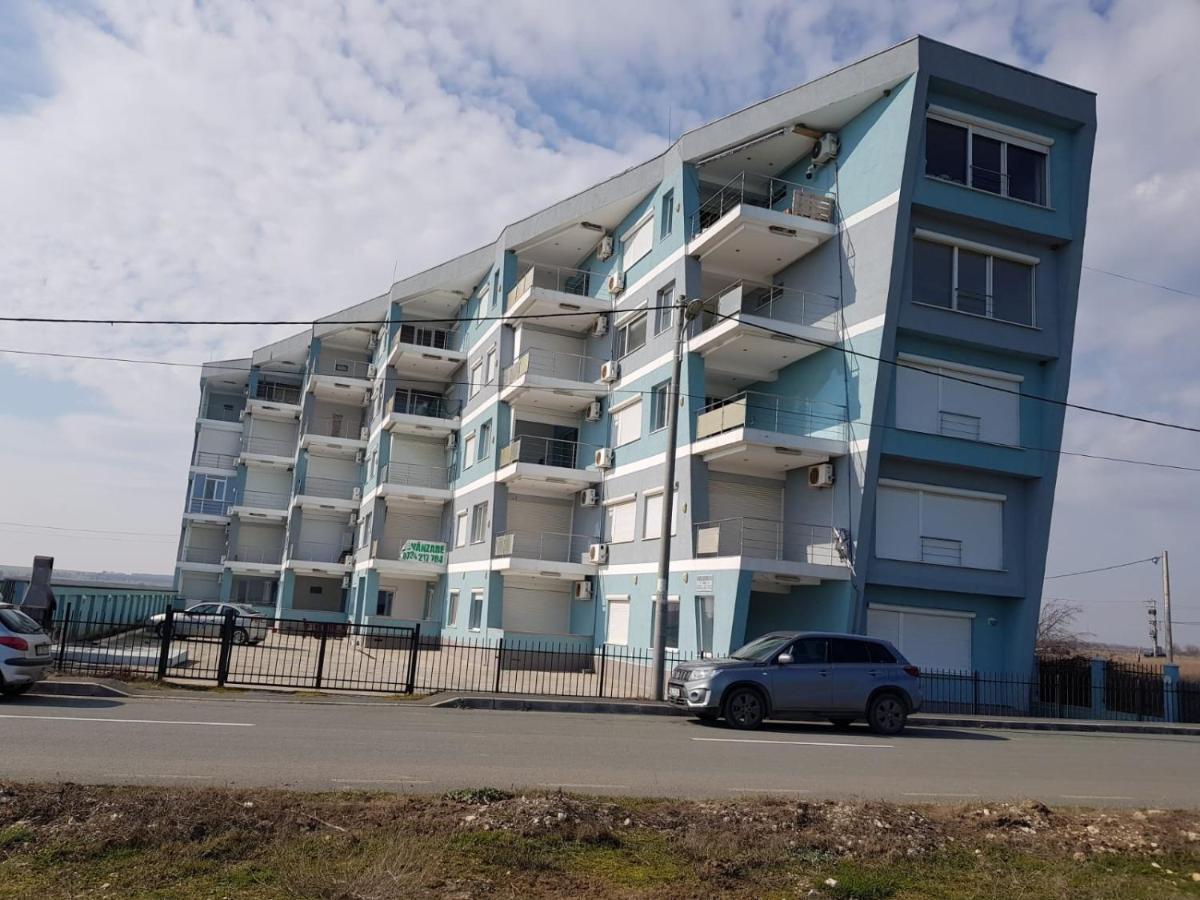 Nasty Apartament Костинещи Екстериор снимка