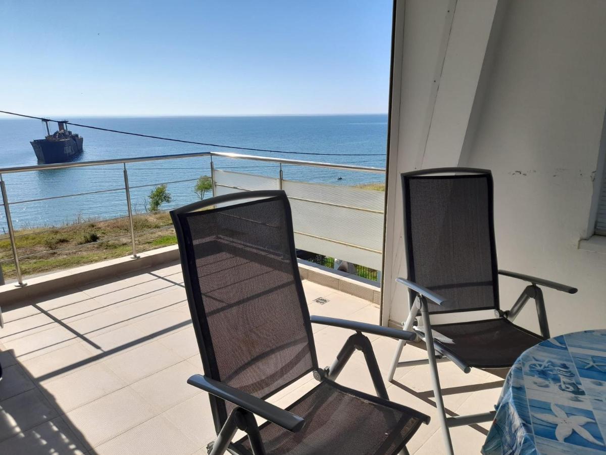 Nasty Apartament Костинещи Екстериор снимка